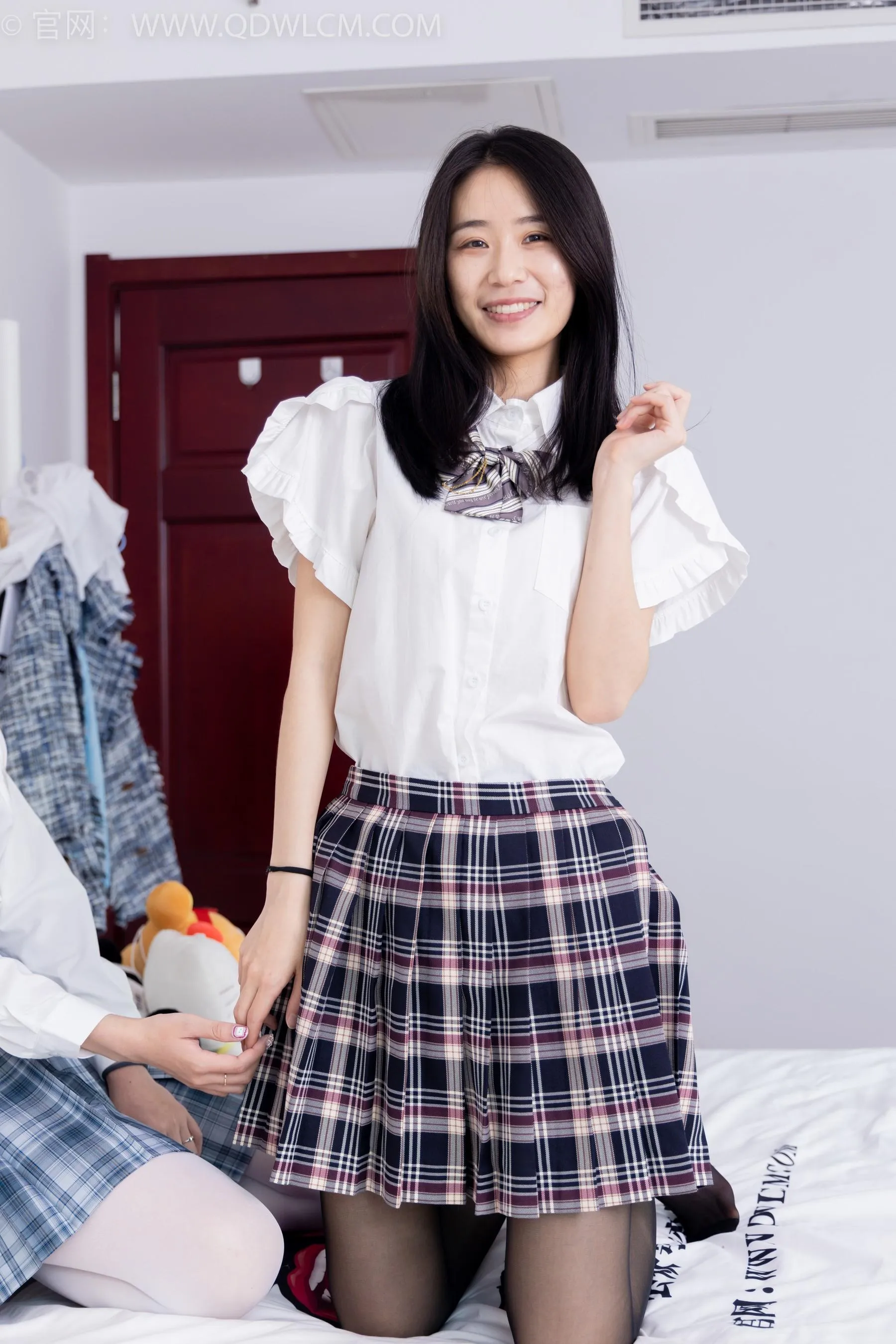 物恋传媒 NO.1582 菜菜小敏-学院姐妹花 [177P]插图1